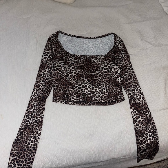Leopard Print Top - Picture 1 of 2
